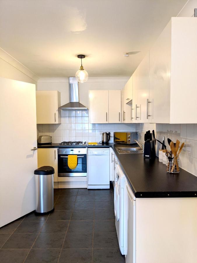 Koala & Tree - Renovated 2 Bed Apartment In City Centre - Short Lets & Serviced Accommodation Cambridge Exterior foto